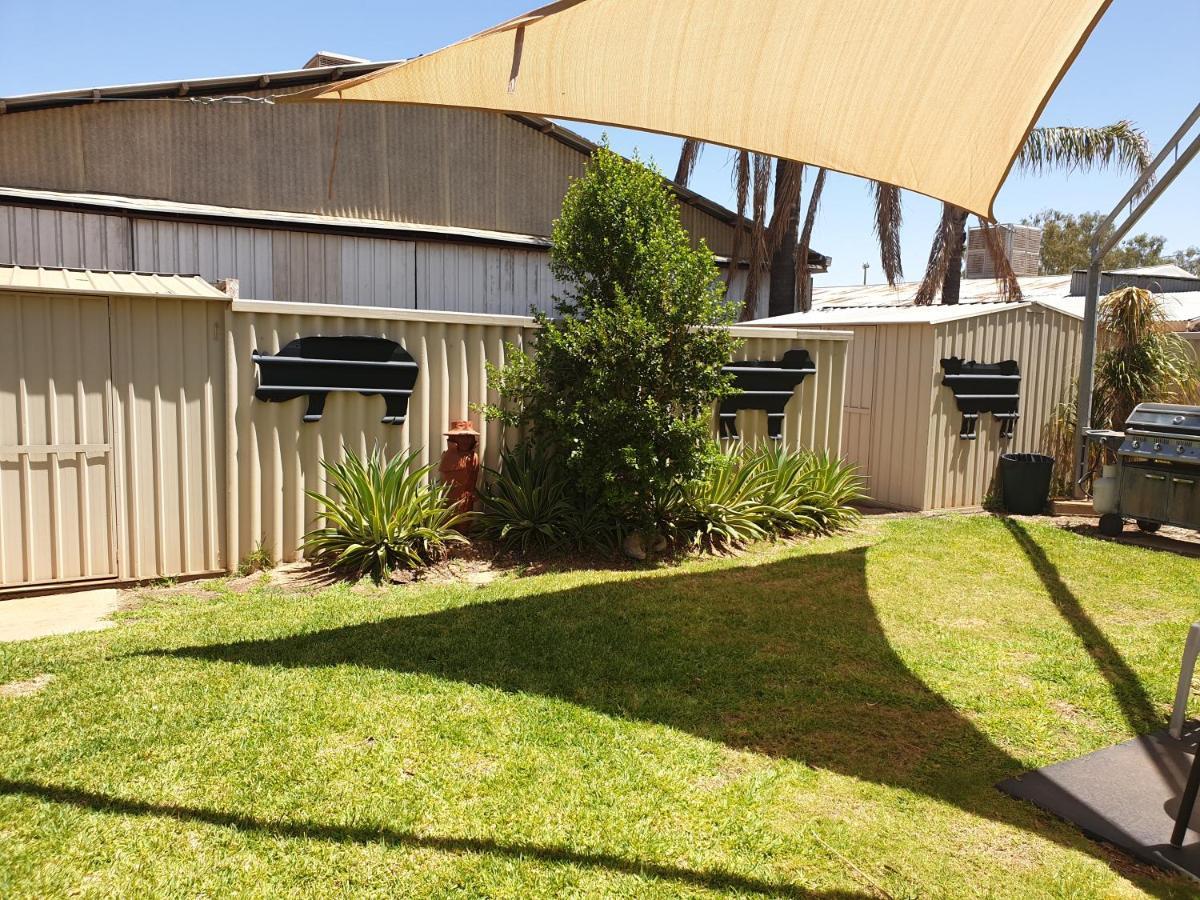 Warrego Motel Charleville Exterior photo