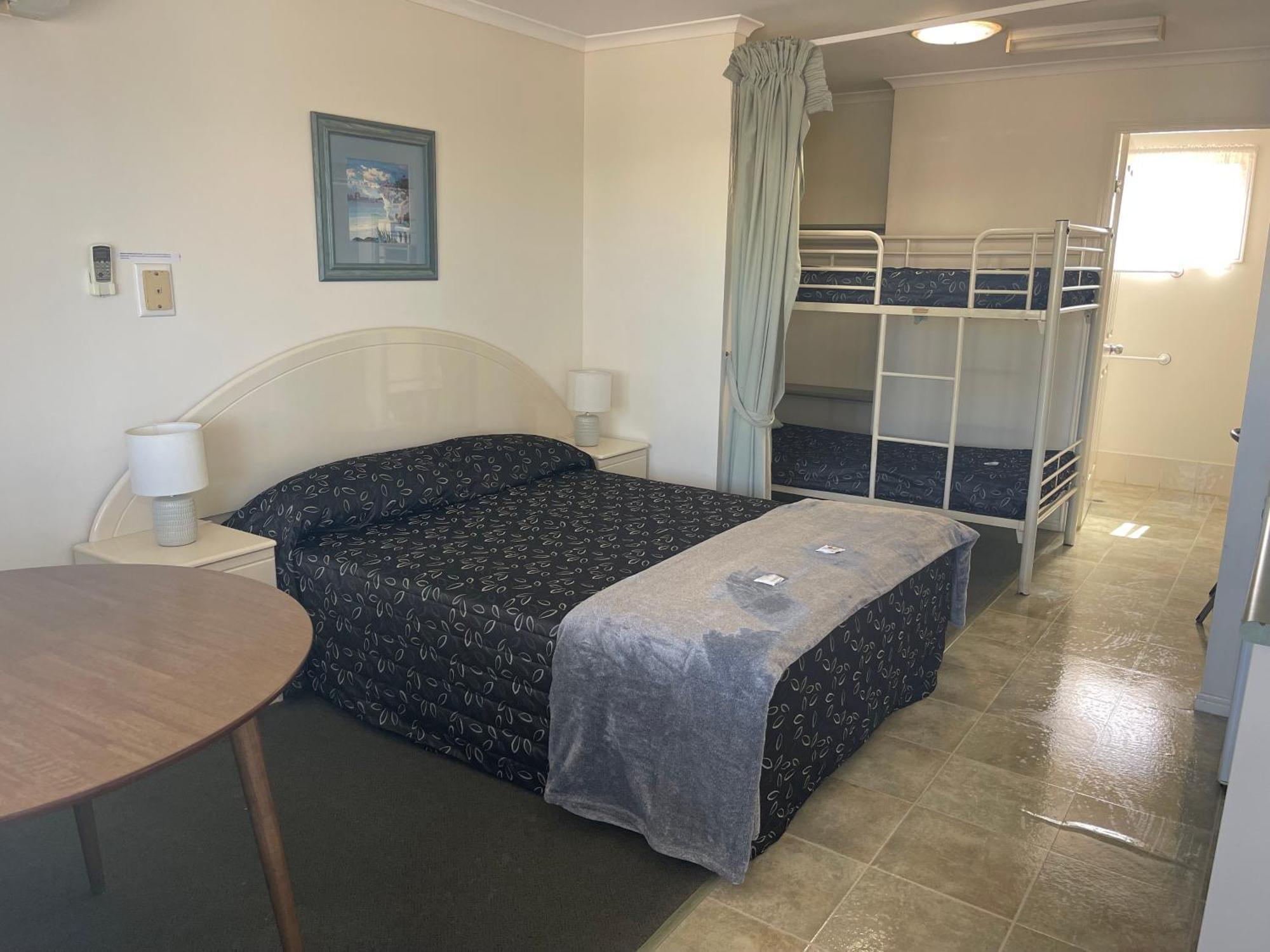 Warrego Motel Charleville Exterior photo