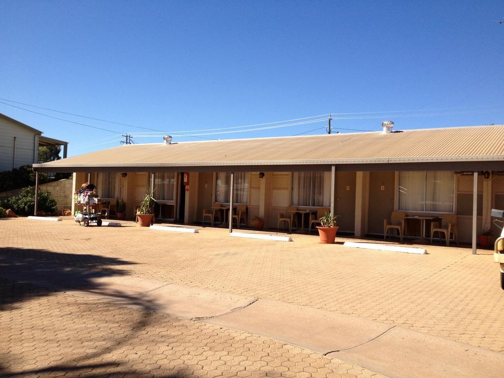 Warrego Motel Charleville Exterior photo